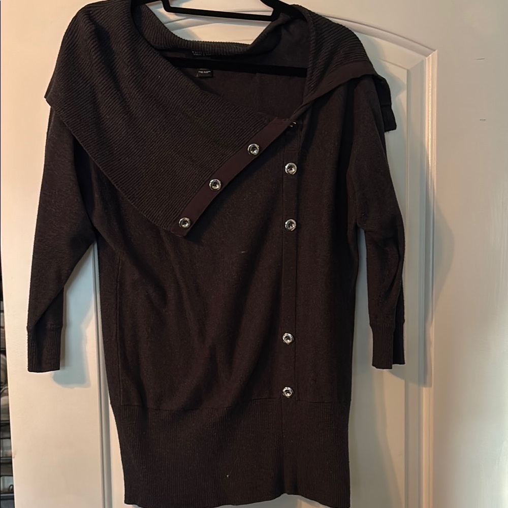 Grey sweater with Button Detail